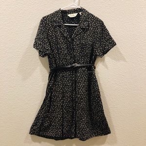 **SOLD** Eddie Bauer Vintage button up dress !